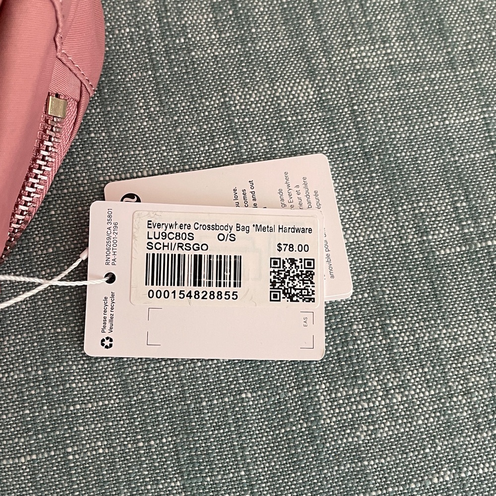 NWT-lululemon athletica mauve-pink crossbody bag with rose gold logo - Picture 8 of 11